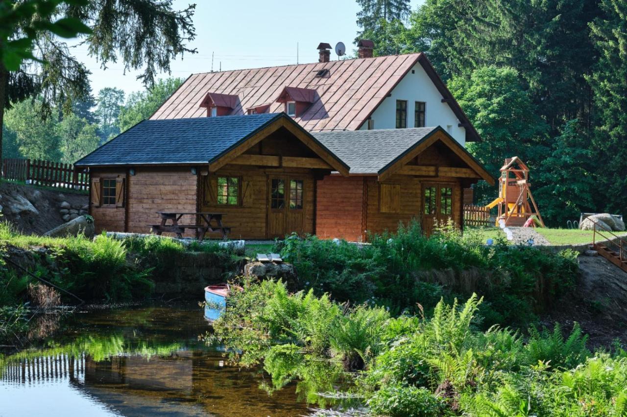 Horsky Penzion U Splavu Йозефув Дул Екстериор снимка